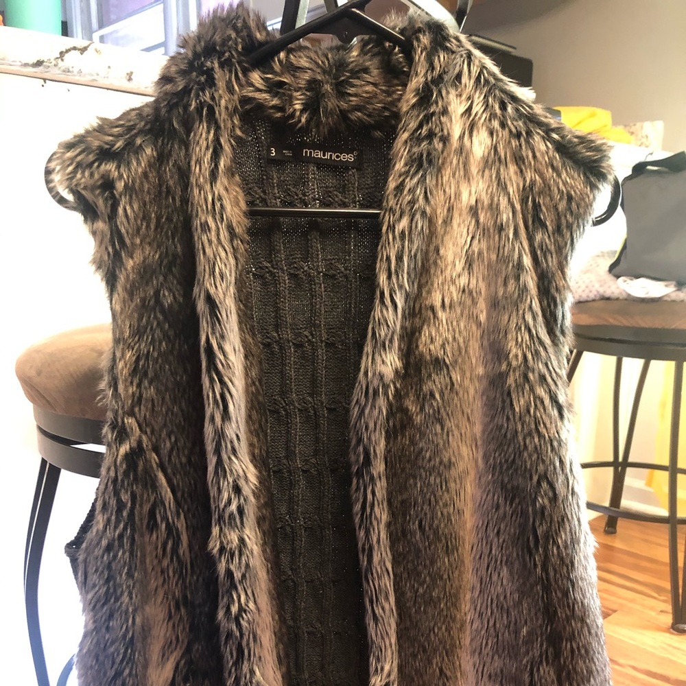 Fur vest